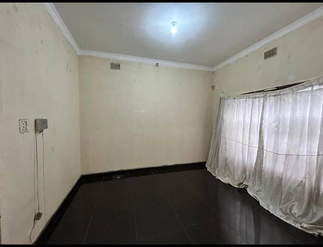 3 BEDROOM HOUSE FOR SALE IN BRENTHURST